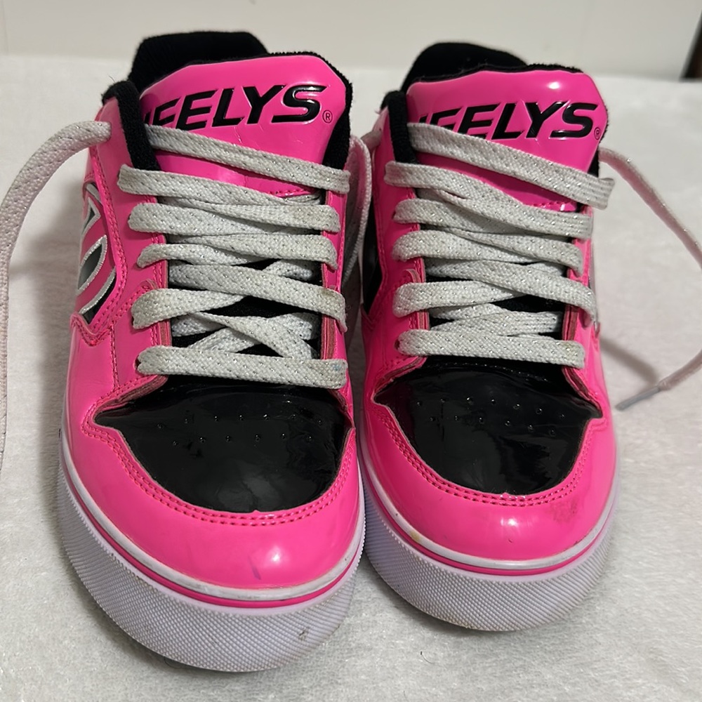 Heelys Hot Pink/Black/White Roller Lace Up Sneakers Womens 6/Youth 5 - Picture 3 of 13
